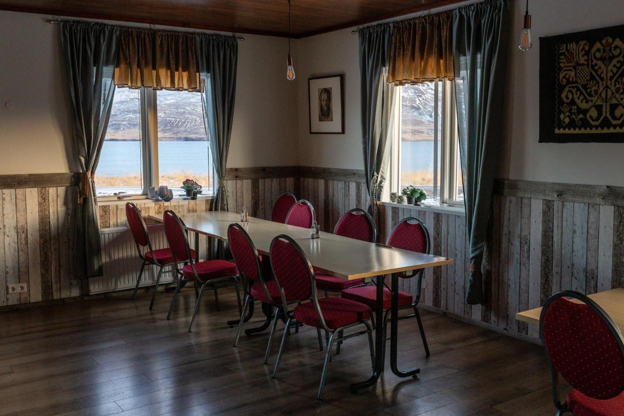 Alfheimar Hotel Borgarfjordur Eystri Exteriör bild
